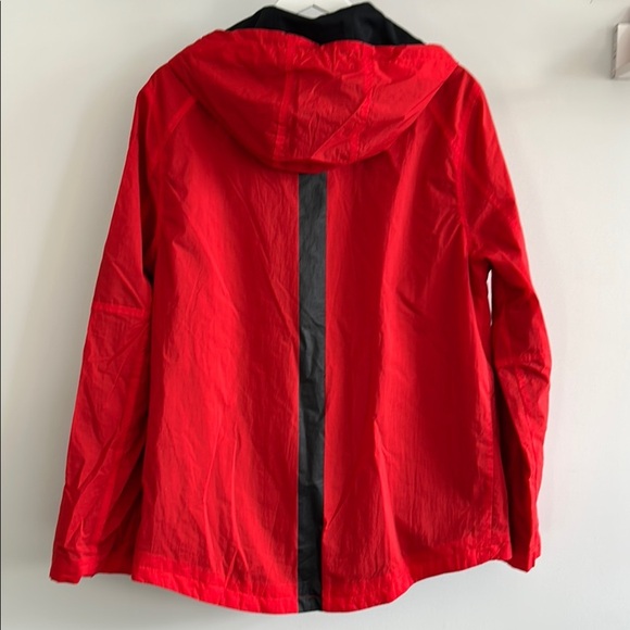 Guess Red Raincoat with Full Zip and Stand Up Collar - Picture 9 of 12